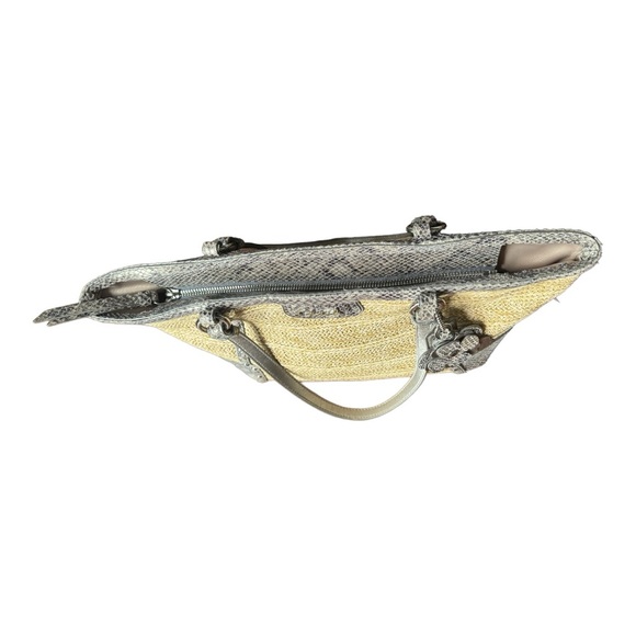 Coach Shoulder Bag - Picture 10 of 10